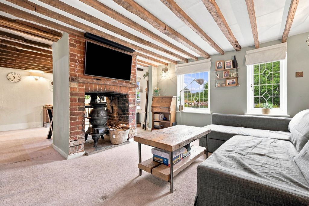 Property photo 3 of 18