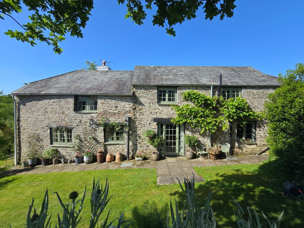 Property photo 1 of 23 5033360