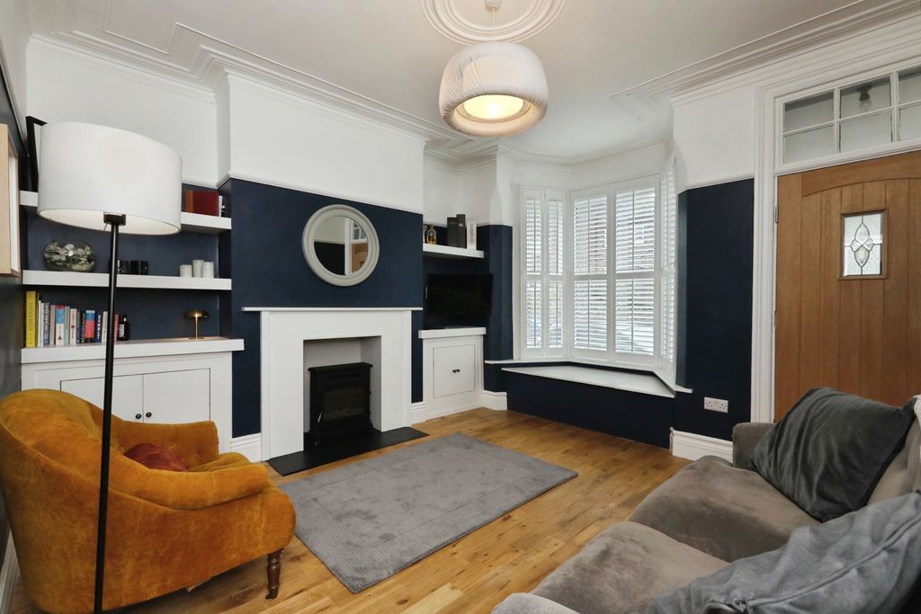 Property photo 2 of 29 Pbox-Img.Jpg