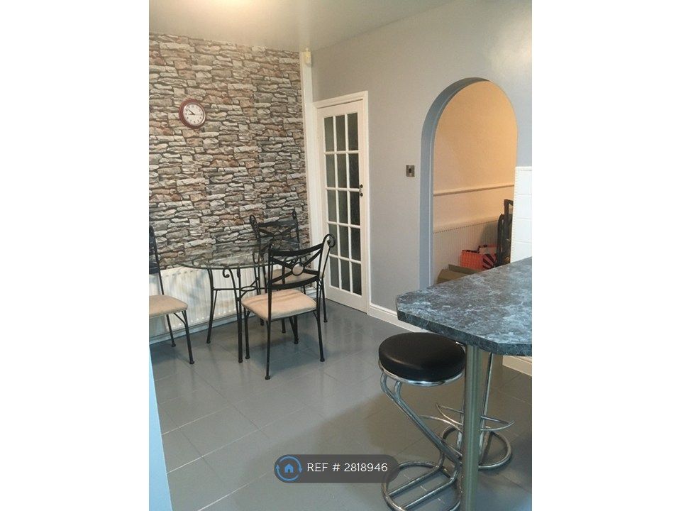 Property photo 3 of 12 Kitchen/Diner