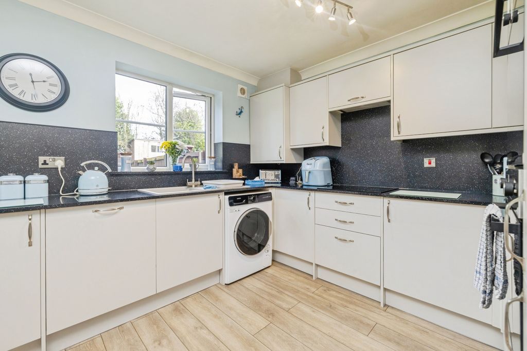 Property photo 3 of 16 Photo #3