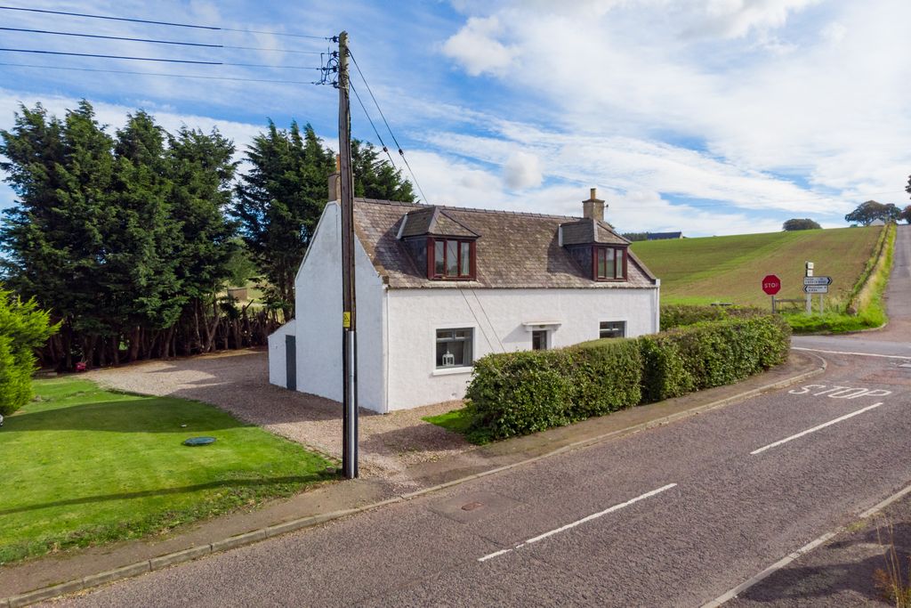 Property photo 1 of 33 Front Exterior