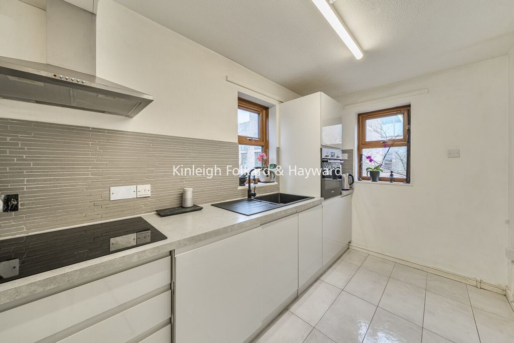 Property photo 3 of 16 Picture No. 04