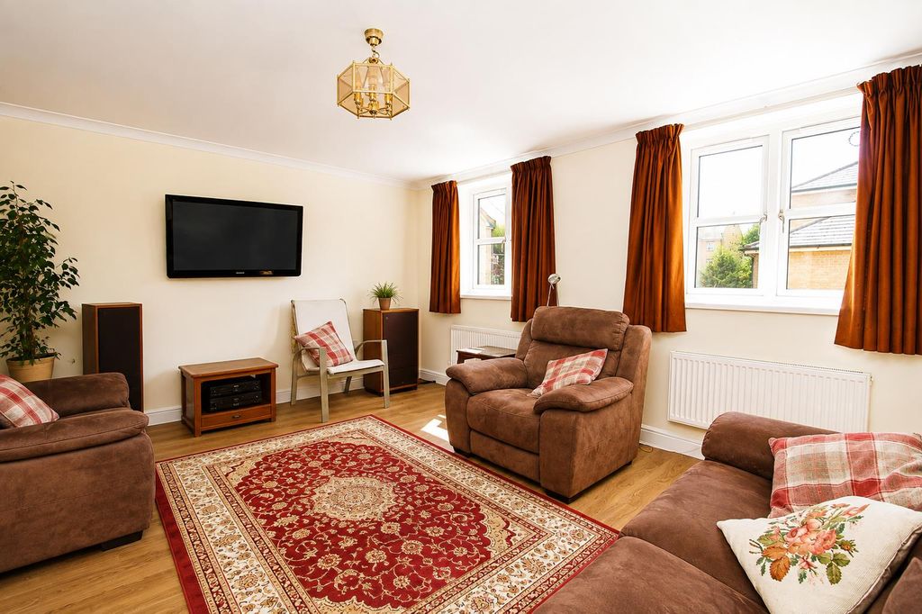 Property photo 3 of 23 14.Png