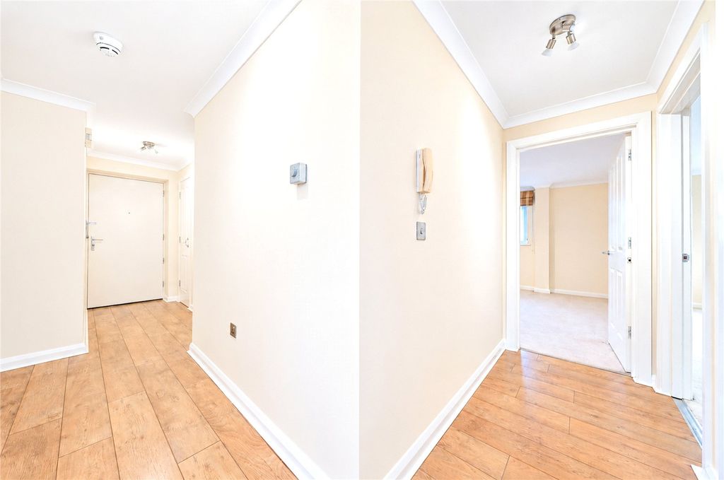 Property photo 2 of 15 Picture No. 04