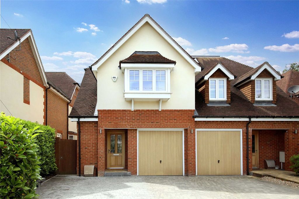 Property photo 1 of 15 Front