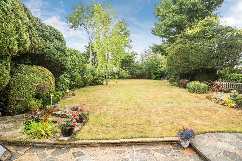 Property photo 3 of 19