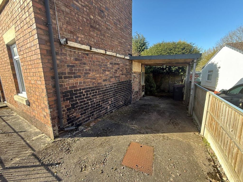 Property photo 3 of 23