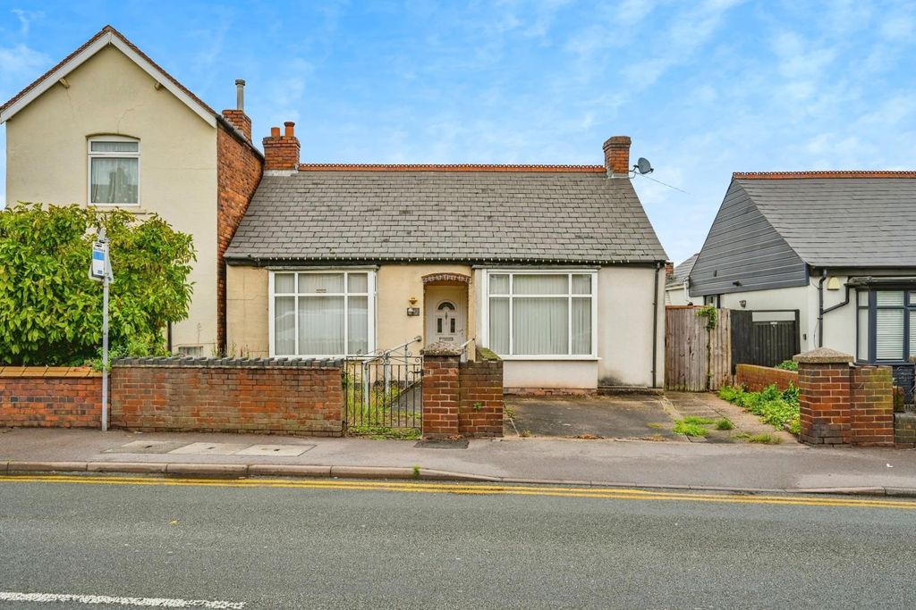 Property photo 2 of 20 81Amingtonroad1Of22.Jpg