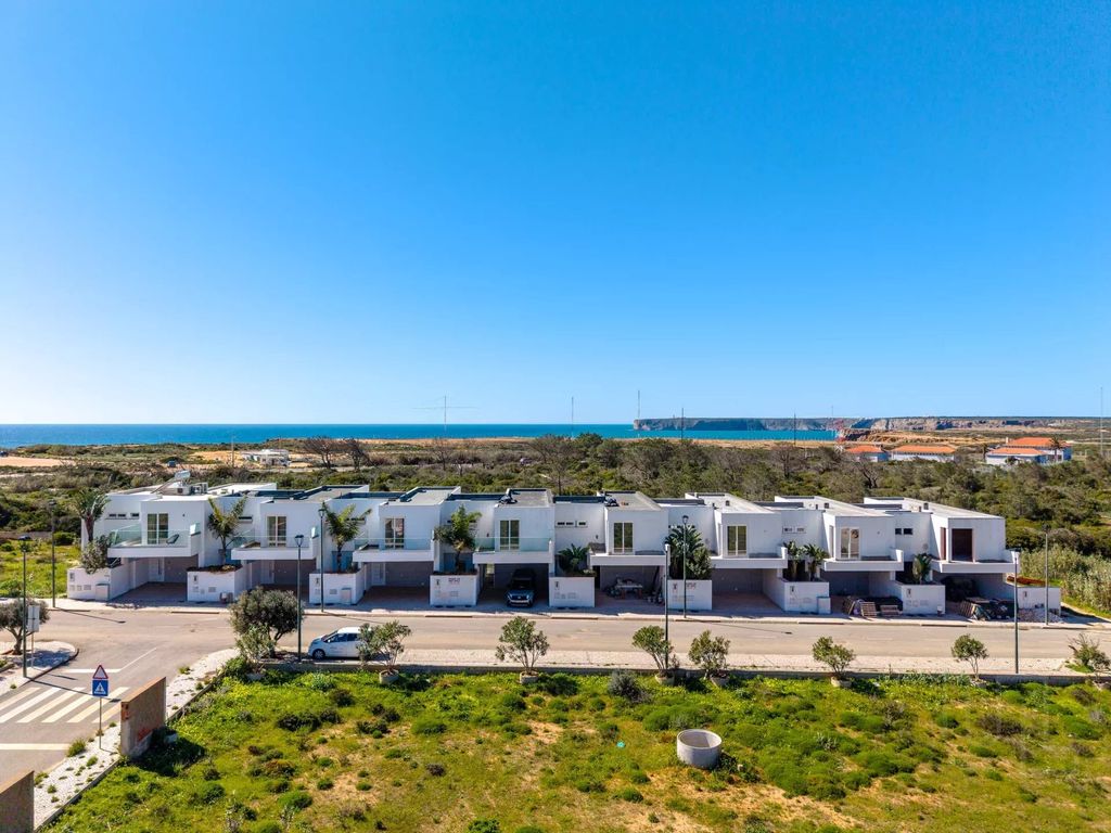 Property photo 1 of 30