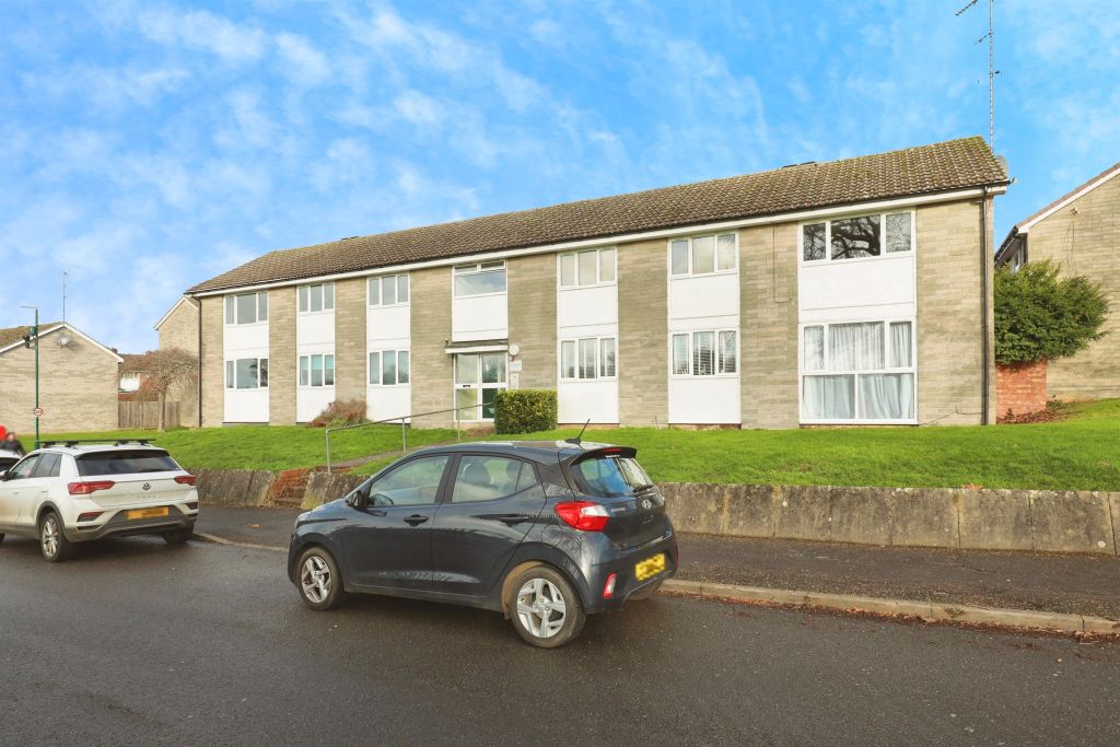 Property photo 1 of 12