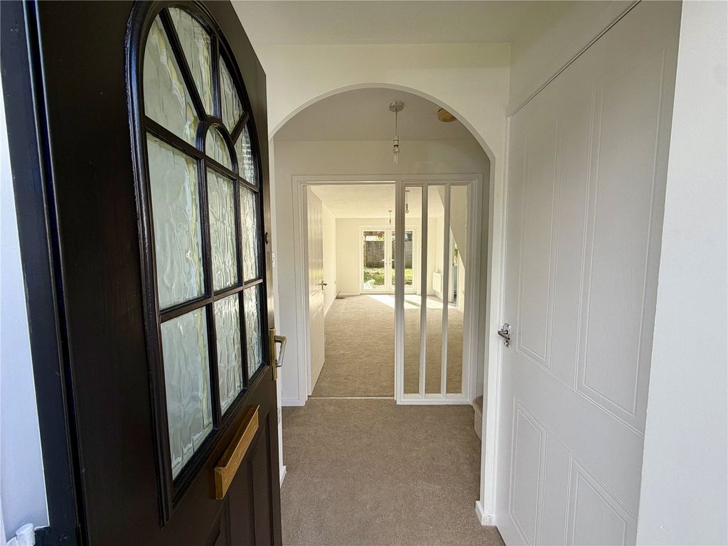 Property photo 2 of 25 Picture No. 14