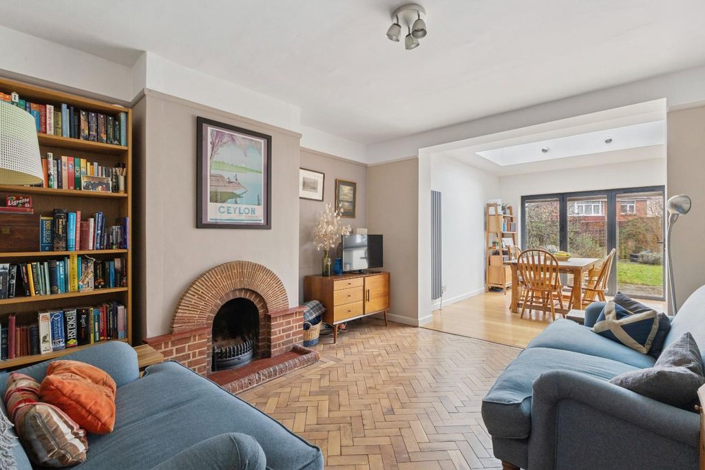 Property photo 3 of 22 103037_3 St Clair Road(5).Jpg