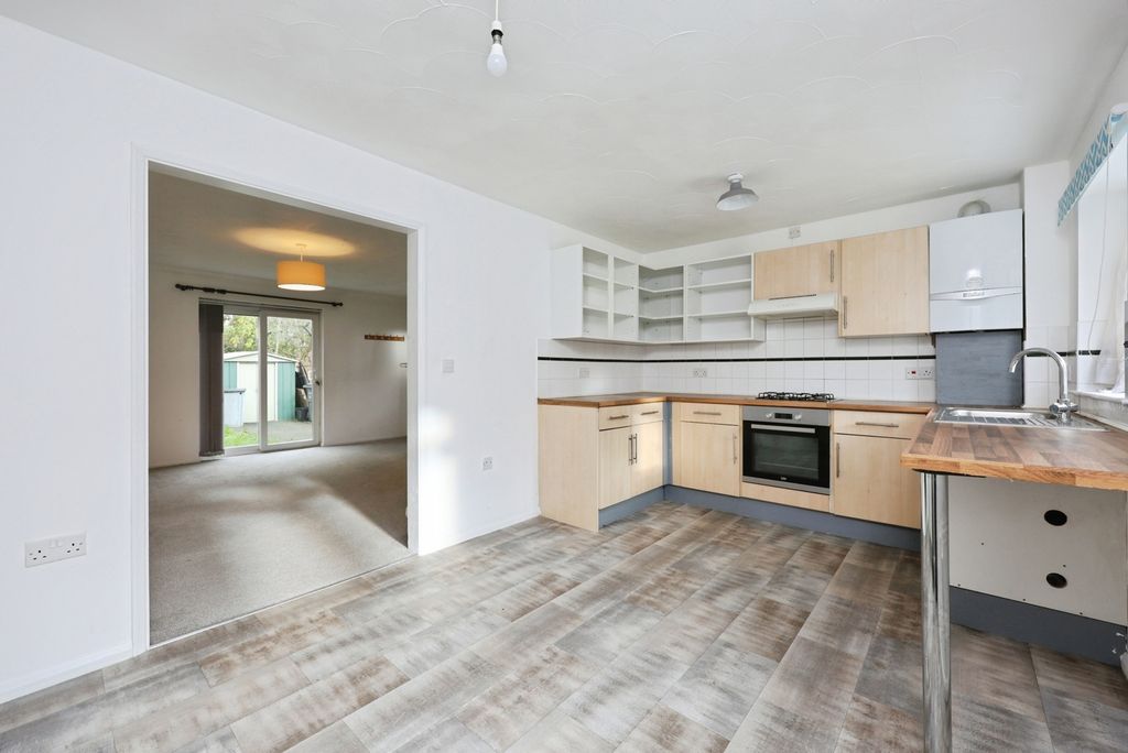 Property photo 3 of 11 Kitchen/Diner