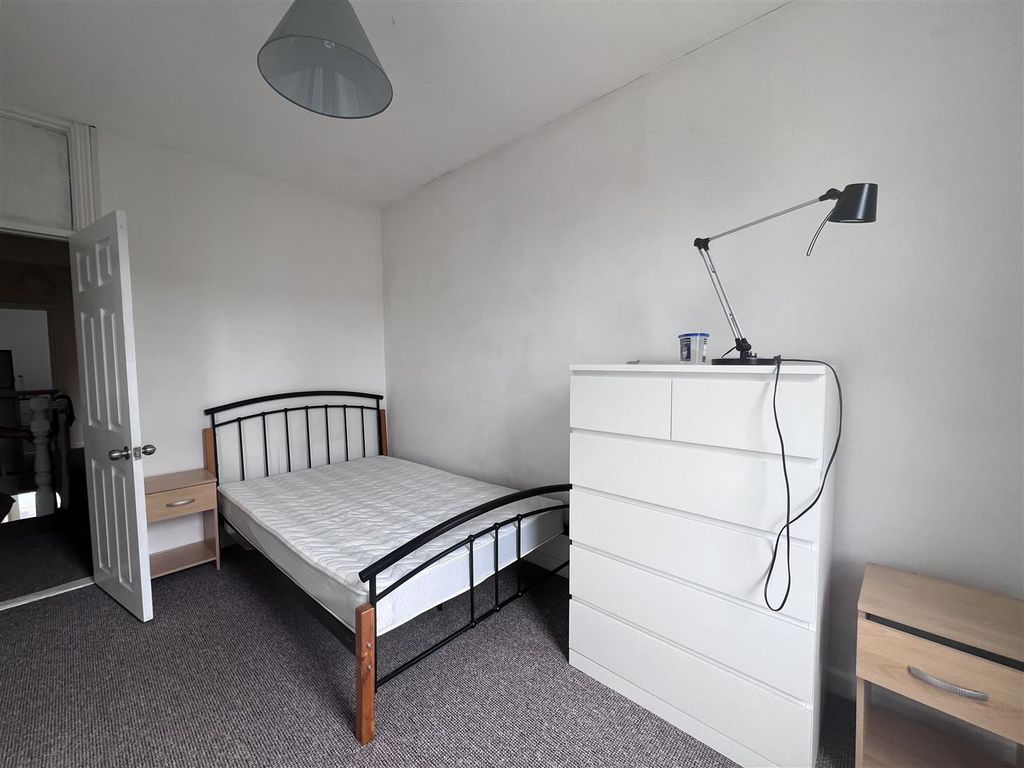 Property photo 2 of 9 Image002.Jpg