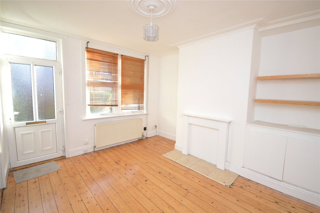 Property photo 3 of 11 Picture 3