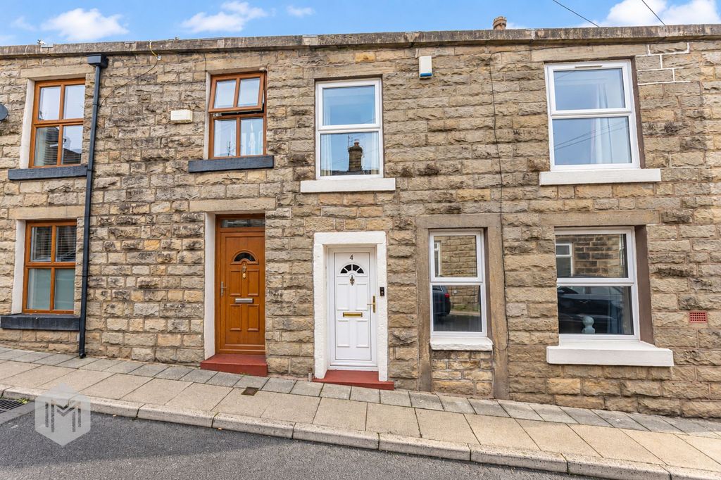 Property photo 1 of 28