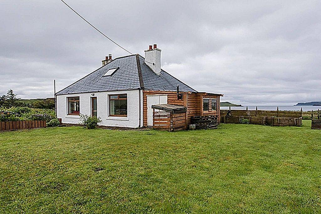 Property photo 2 of 14