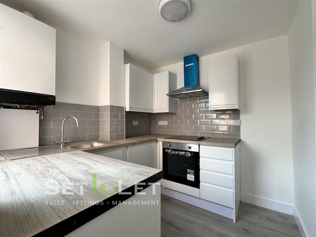 Property photo 3 of 8 Img_3576.Jpg