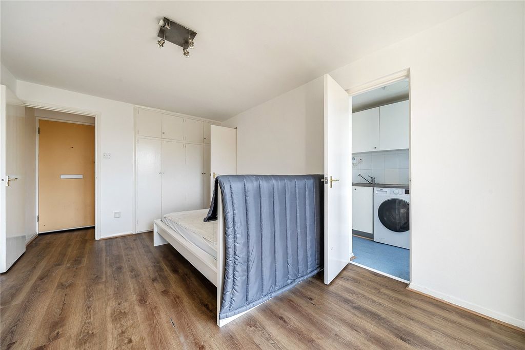 Property photo 3 of 12 Picture No. 06