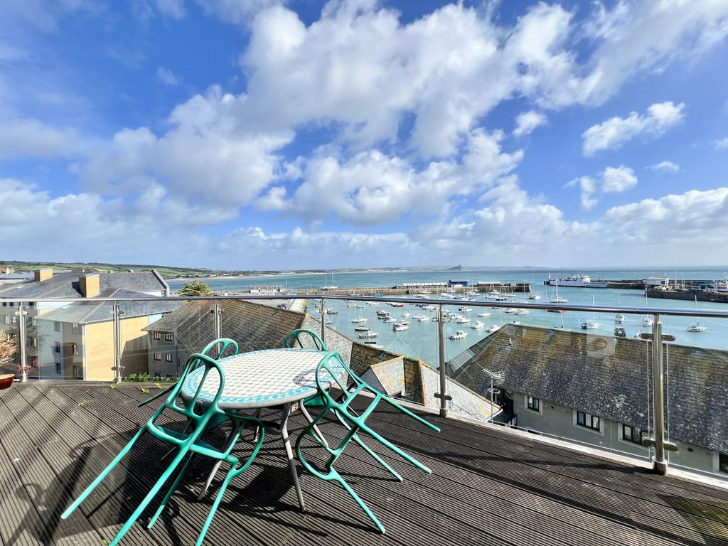 Additional image 5 of 2 bed flat for saleJennings Street, Penzance TR18