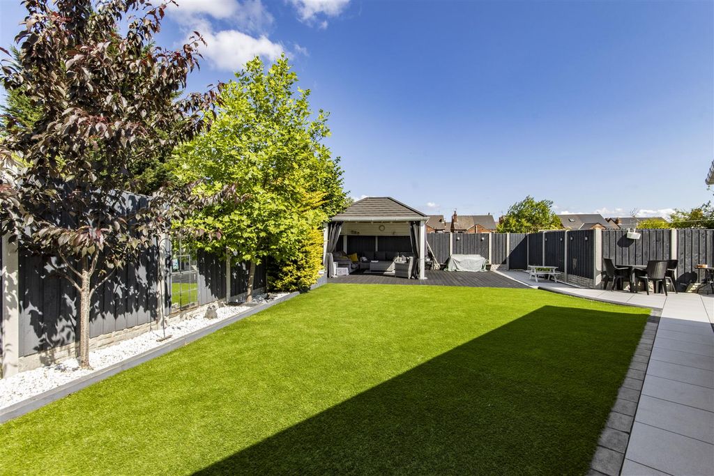Property photo 3 of 18 Rear Garden