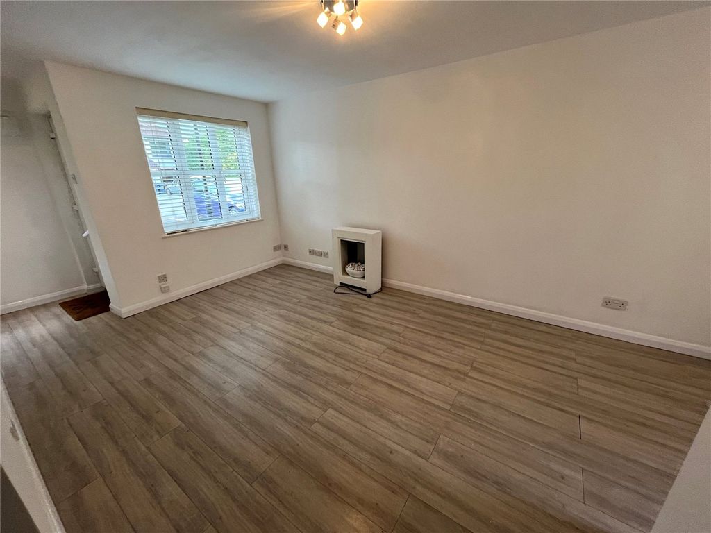 Property photo 2 of 12 Picture No. 12