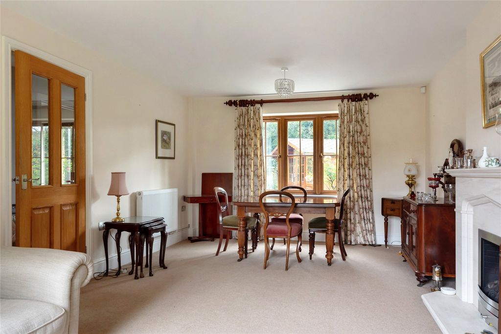 Property photo 2 of 14 Picture No. 02