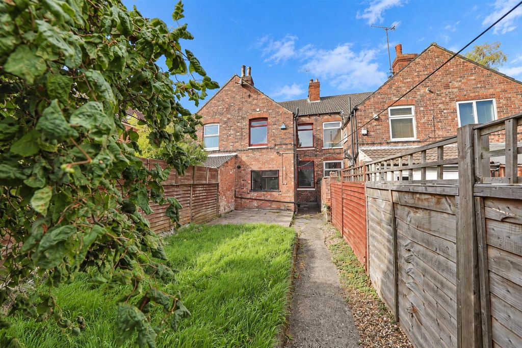 Property photo 3 of 19