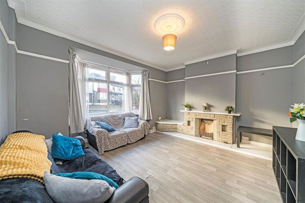 Property photo 2 of 7