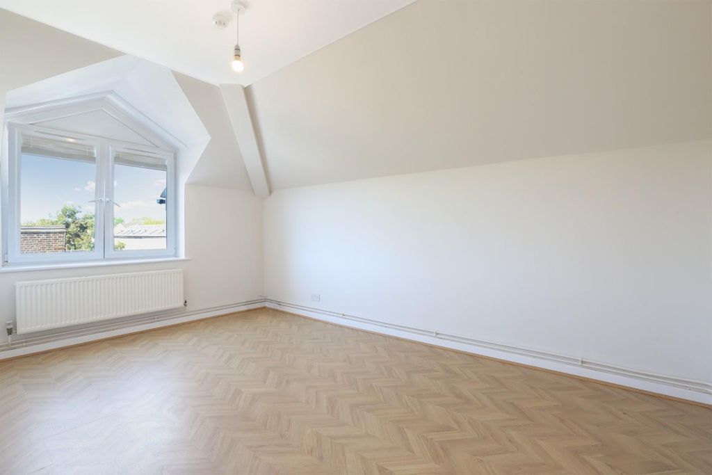 Property photo 3 of 12 Ach_0167.Jpg