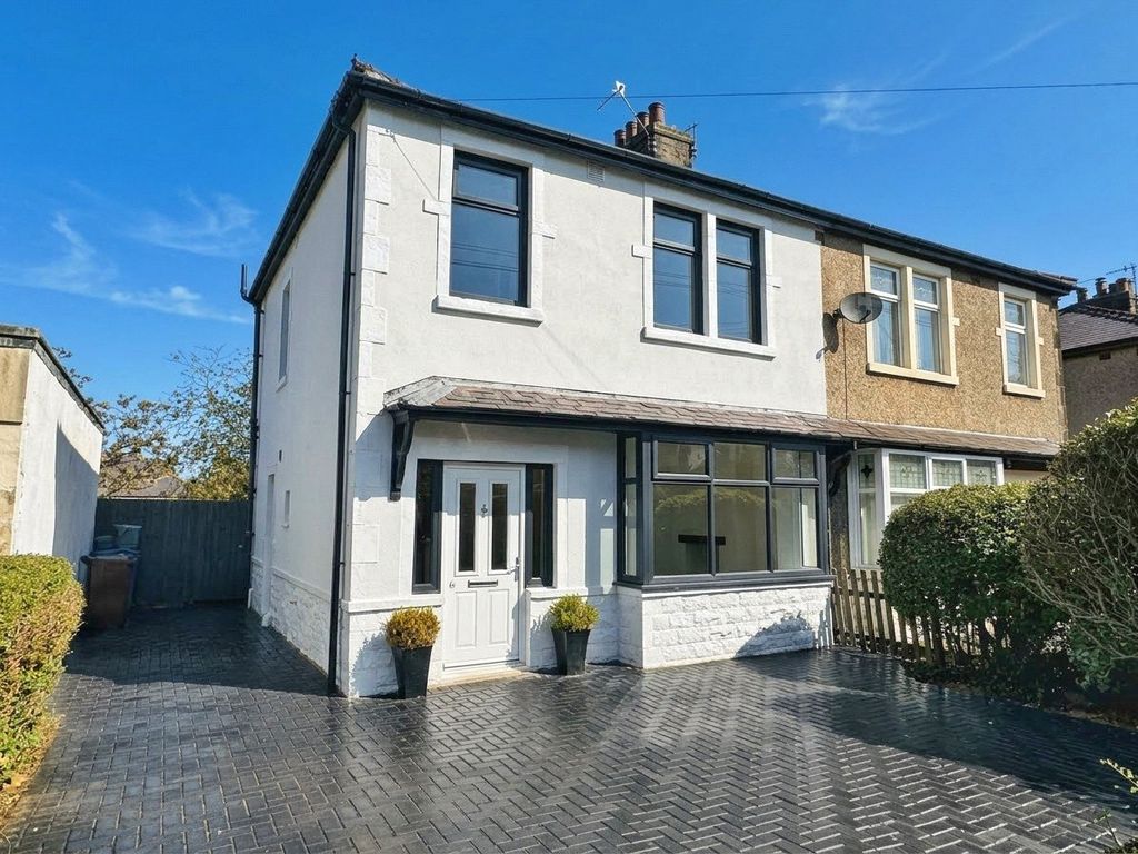 Property photo 1 of 40 Picture No. 35