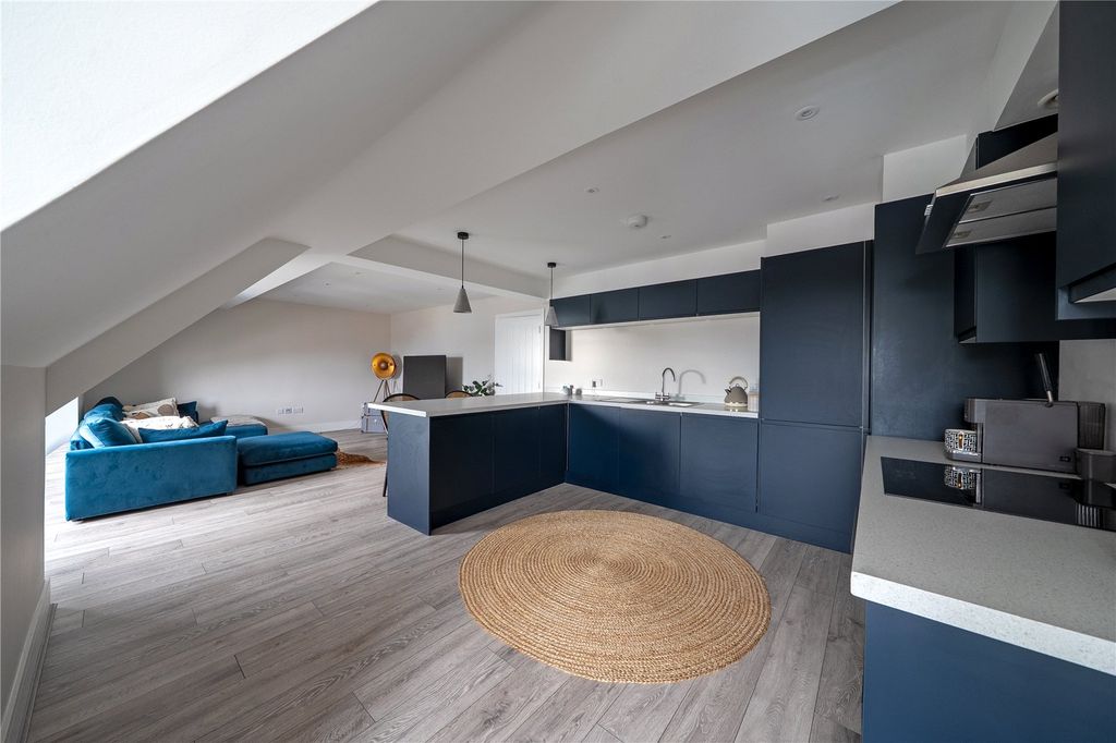 Property photo 2 of 10 Open Plan