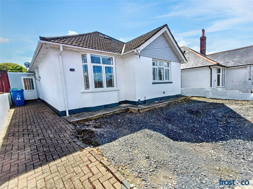 Property photo 1 of 26 Alexandra Road