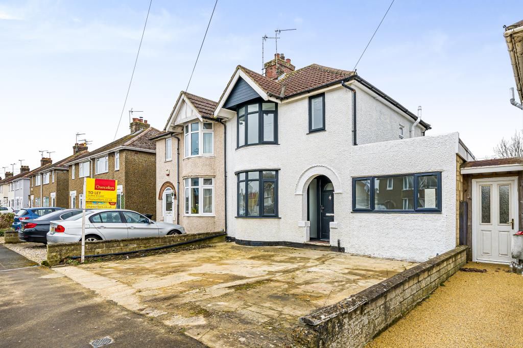 Property photo 1 of 10 Outside View