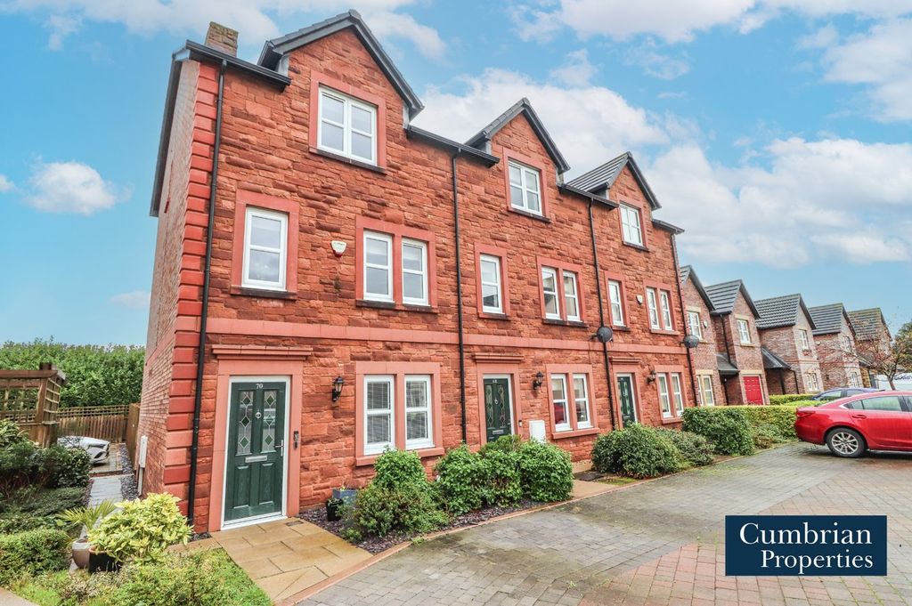 Property photo 1 of 19 External