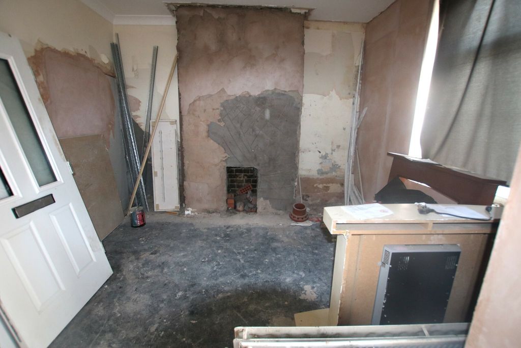 Property photo 2 of 7