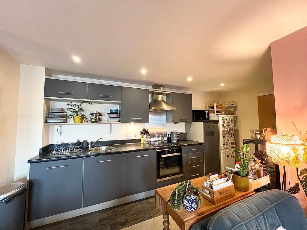 Property photo 3 of 12 Photo 10