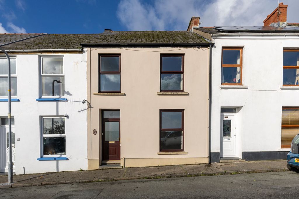 Property photo 1 of 36