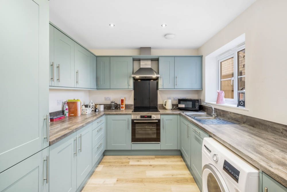 Property photo 3 of 23 17 Daisy Road (Holbeach)-15
