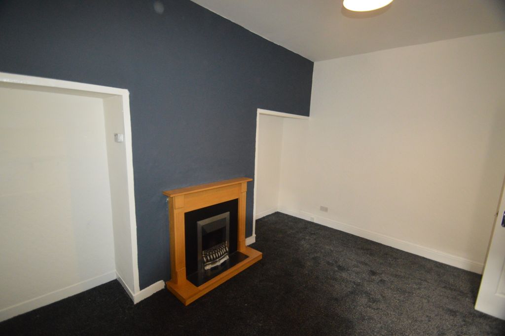 Property photo 2 of 3