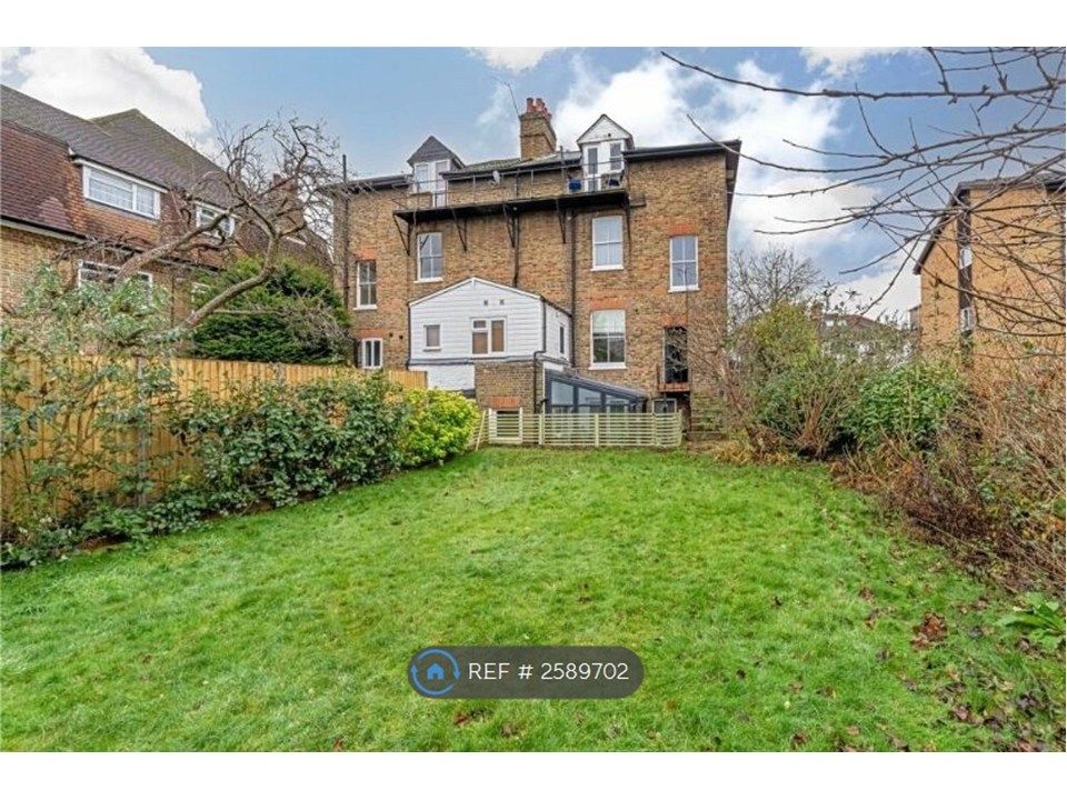 Property photo 2 of 10