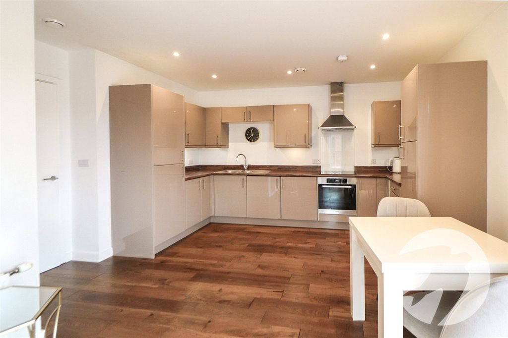 Property photo 3 of 13 Picture No. 10