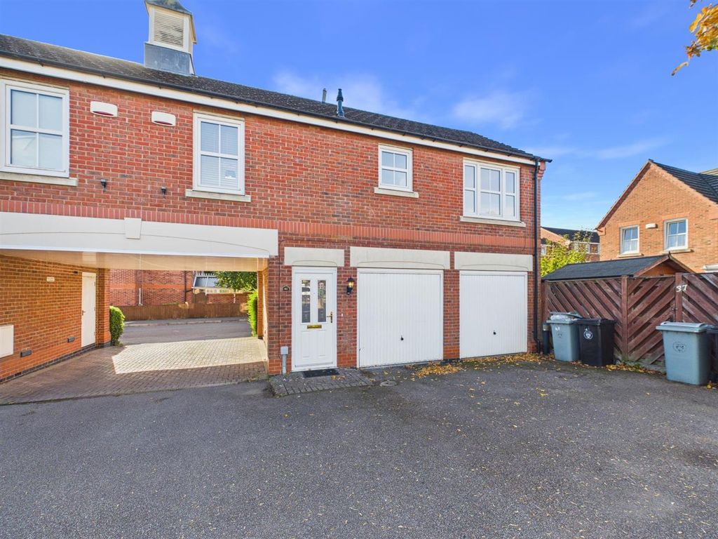 Property photo 1 of 10 Christ Church Close, Stamford