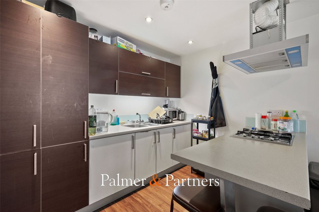 Property photo 3 of 10 Picture No. 02