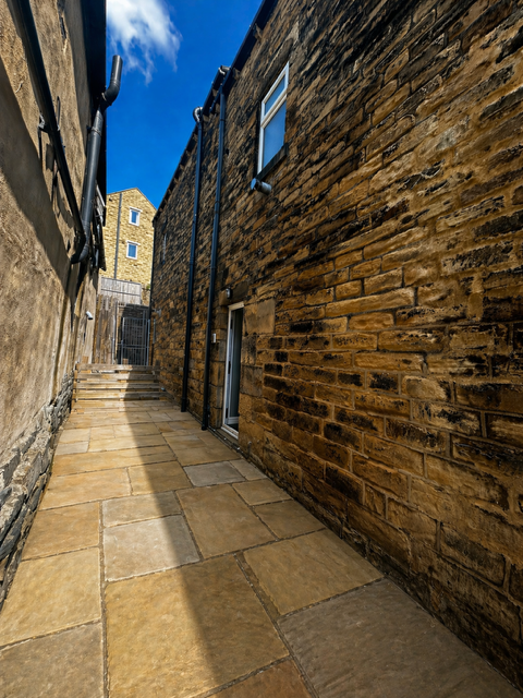 Property photo 2 of 7 Property