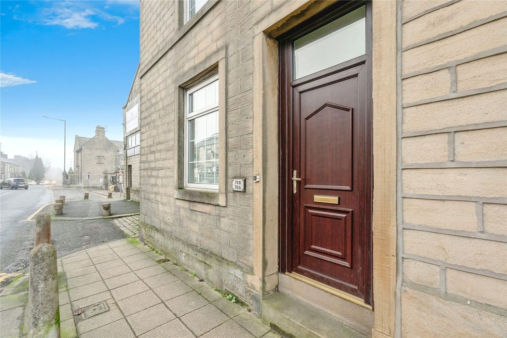 Property photo 2 of 14 Picture No. 11