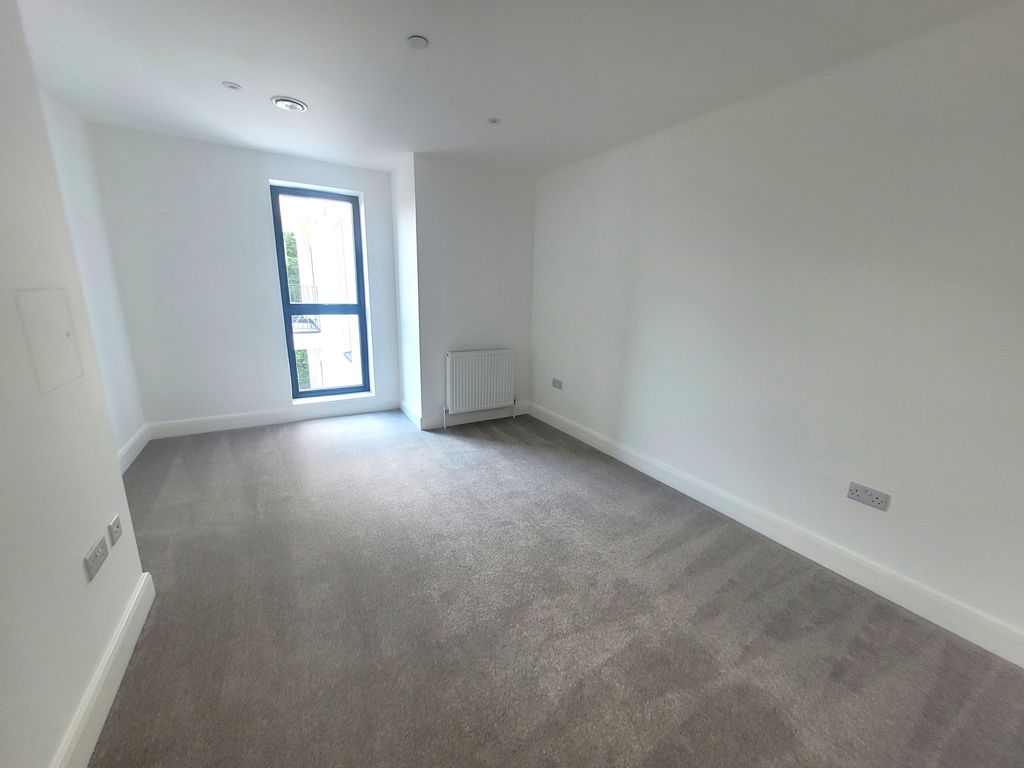 Property photo 3 of 9 Bedroom 1