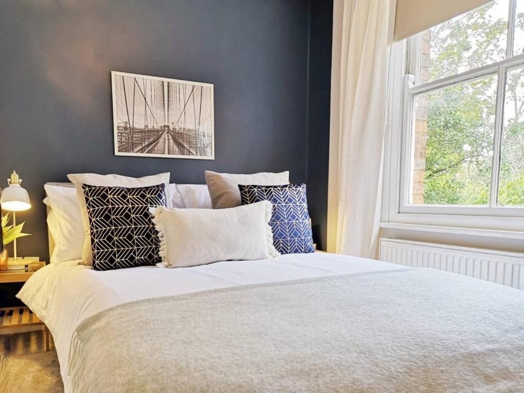 Property photo 1 of 6 Main