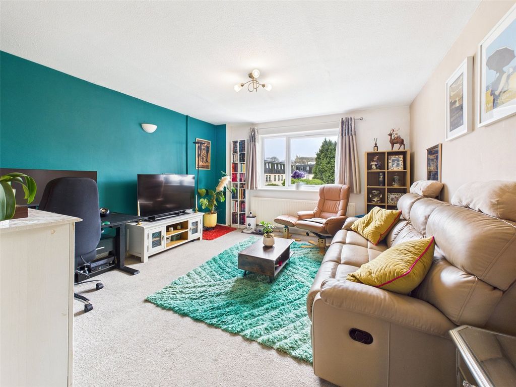 Property photo 2 of 9 Picture No. 03